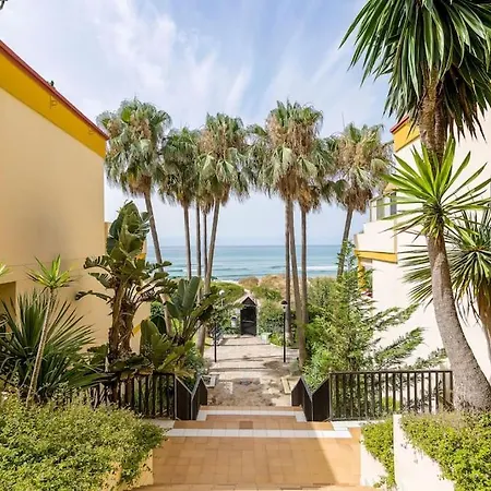 Oleholidays 716 Romana Playa Junto Al Mar Apartment *